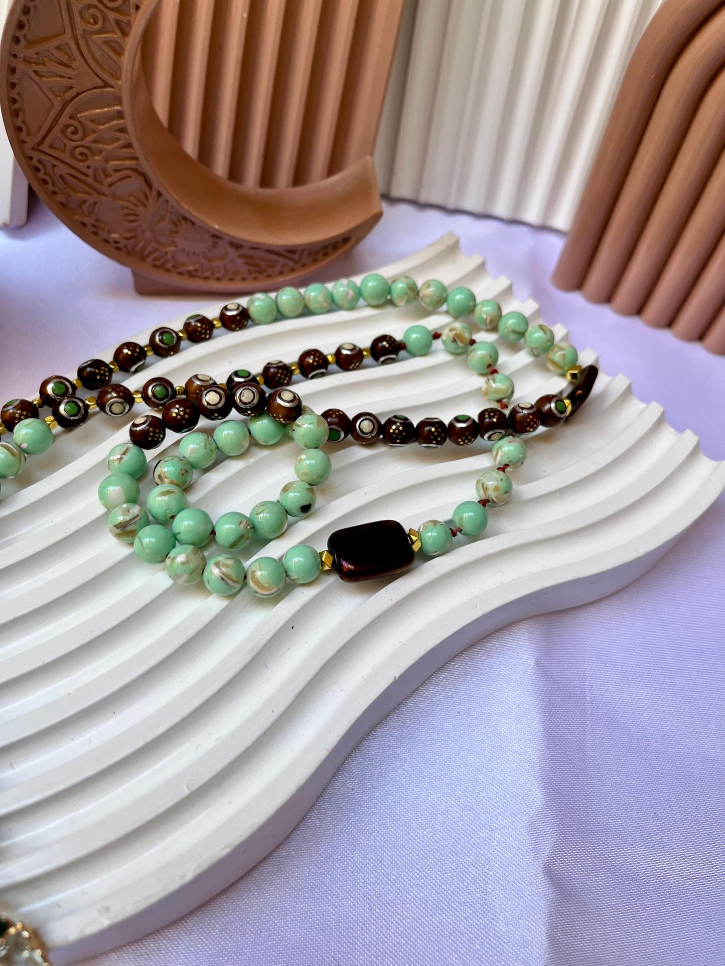 Husn Al-Zann (حسن الظن)