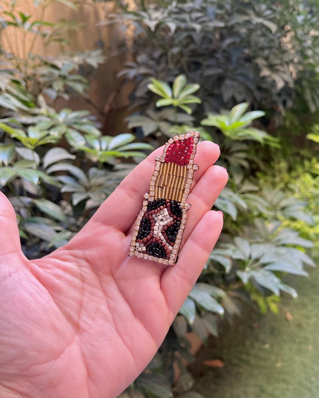 Golden Glam Lipstick Brooch