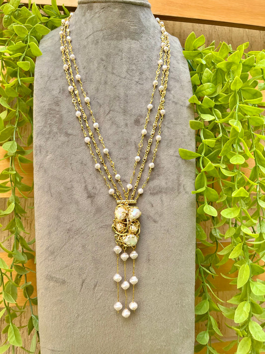 Alora necklace