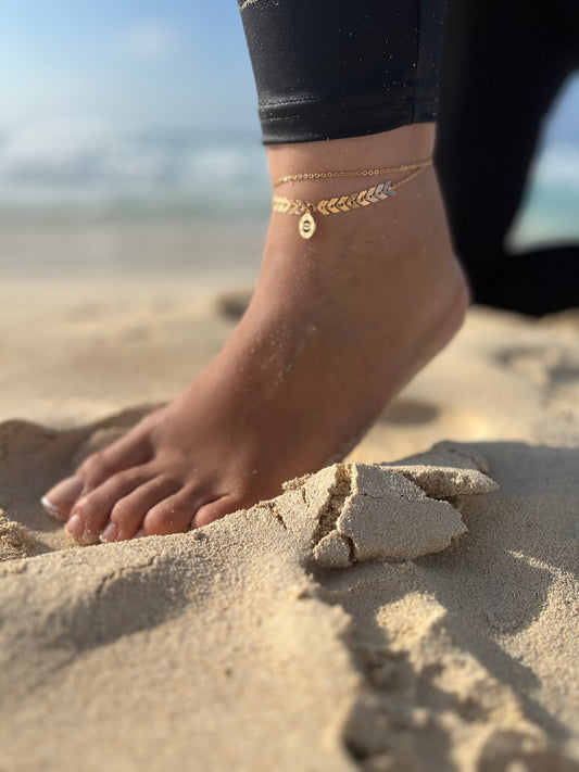 Dropped eye anklet