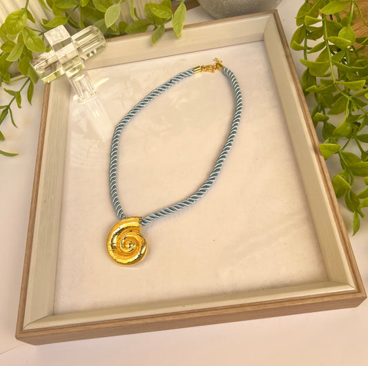 Light blue shell rope