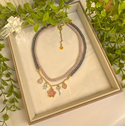Flowery necklace