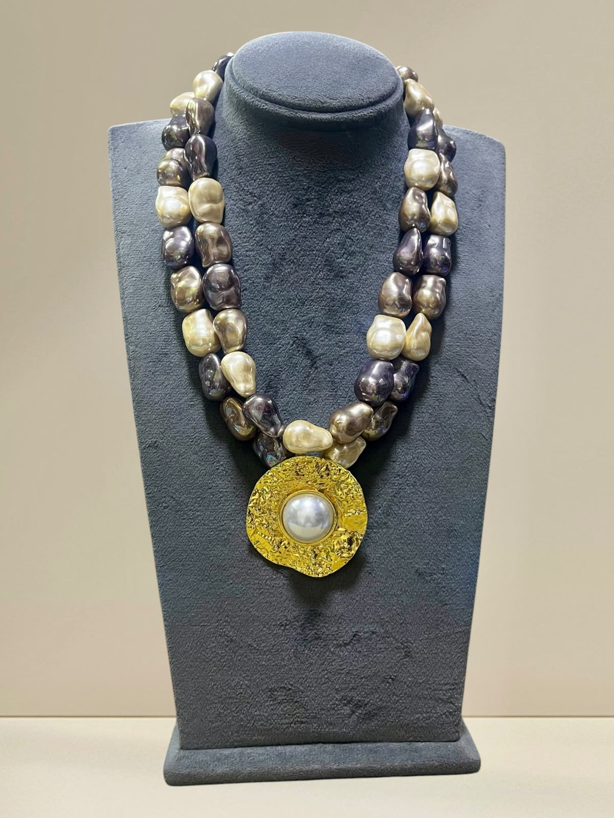 Golden Shell Pearl
