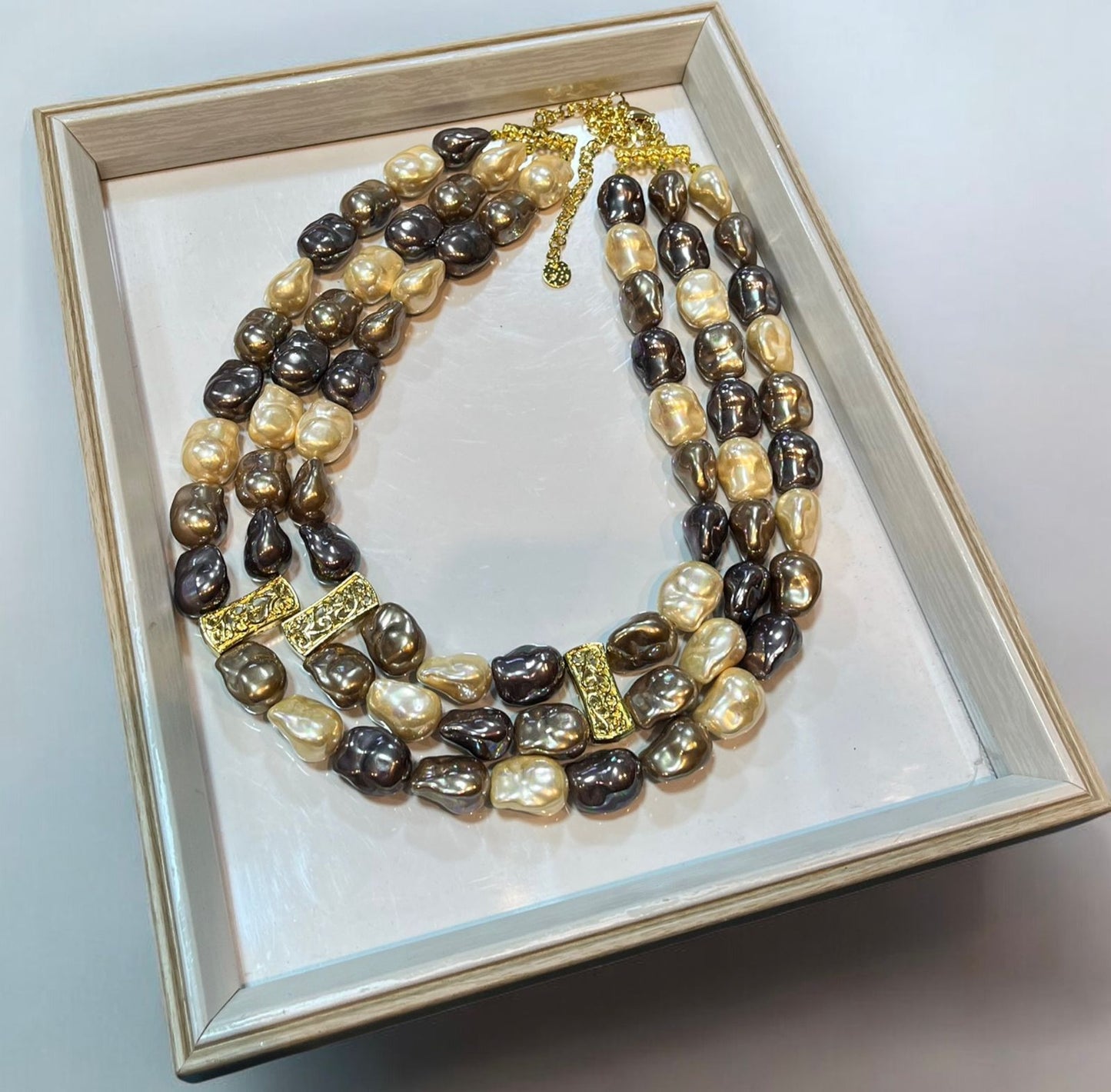 Qurt Al-Shams ( قرط الشمس )