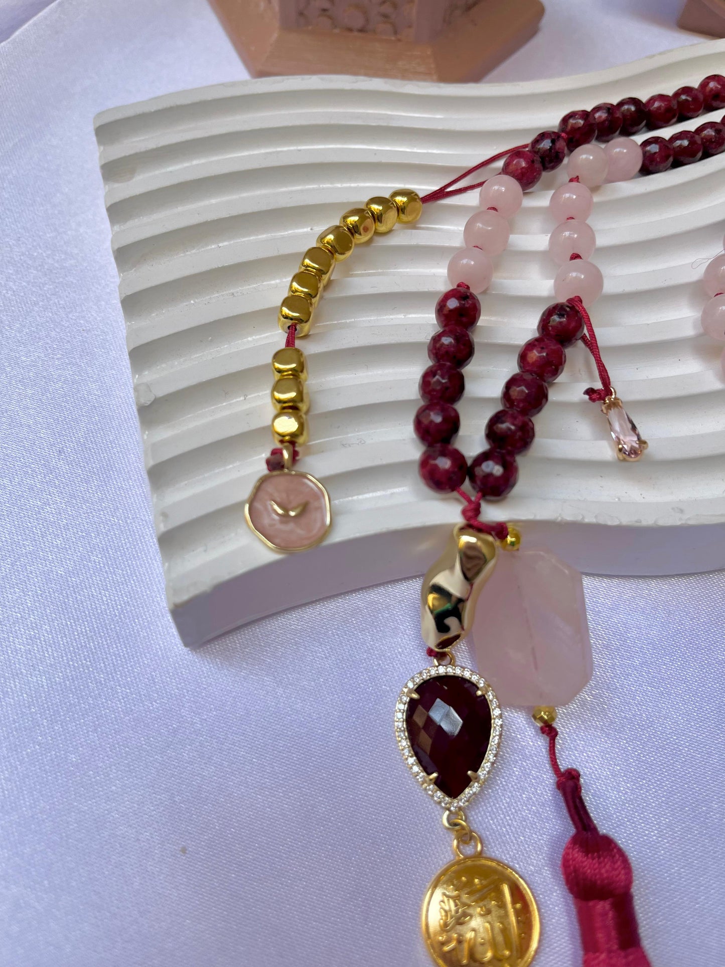 Velvet Faith (إيمان مخملي)