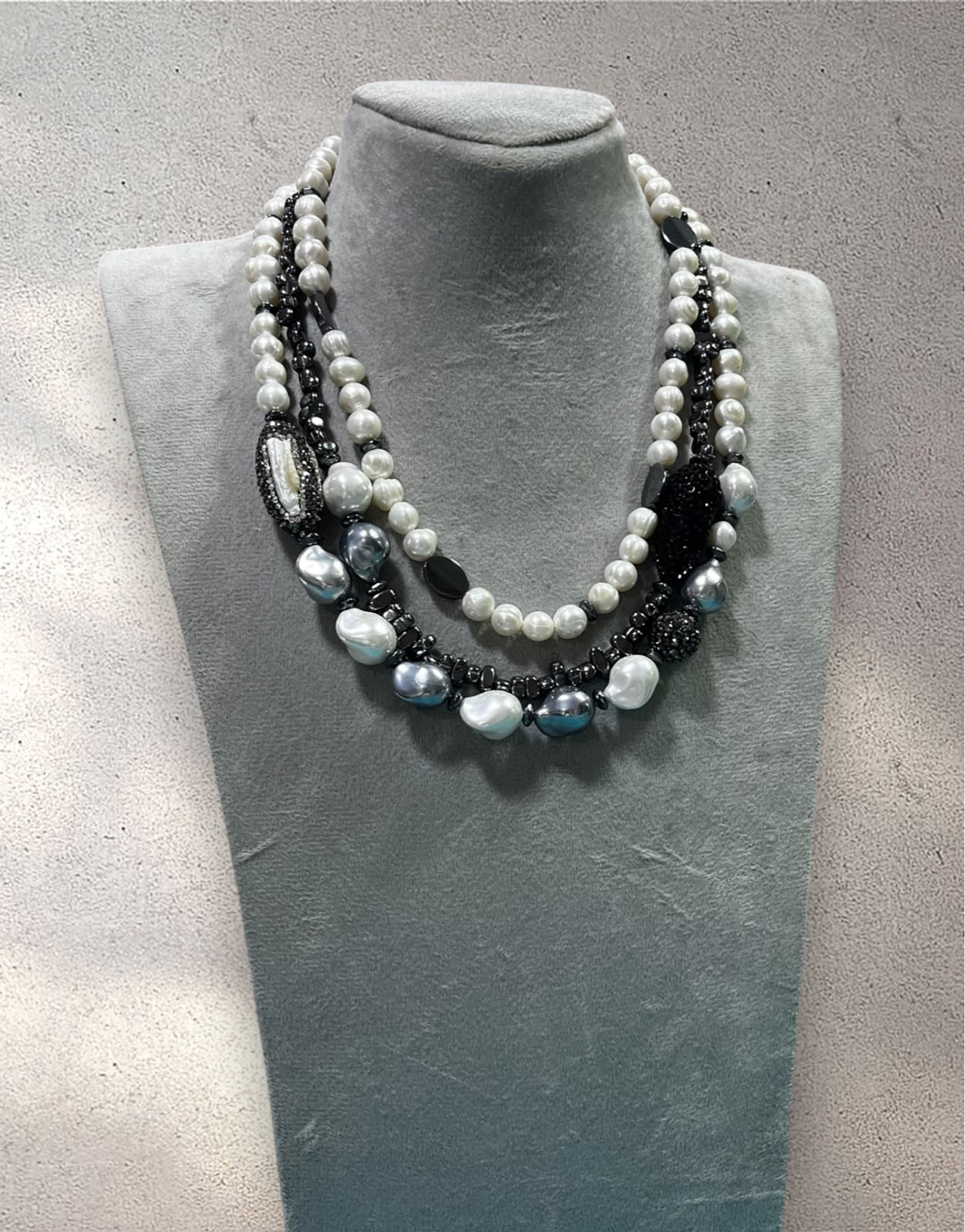 Nazli necklace
