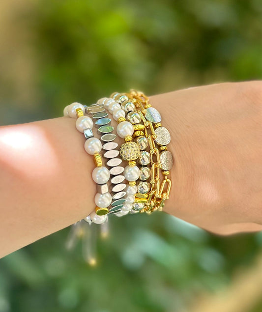 Pearl Goddess Charm Se