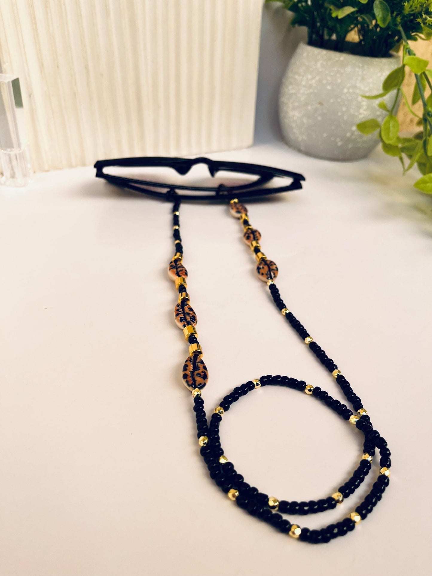 Wild Elegance Glasses Cord