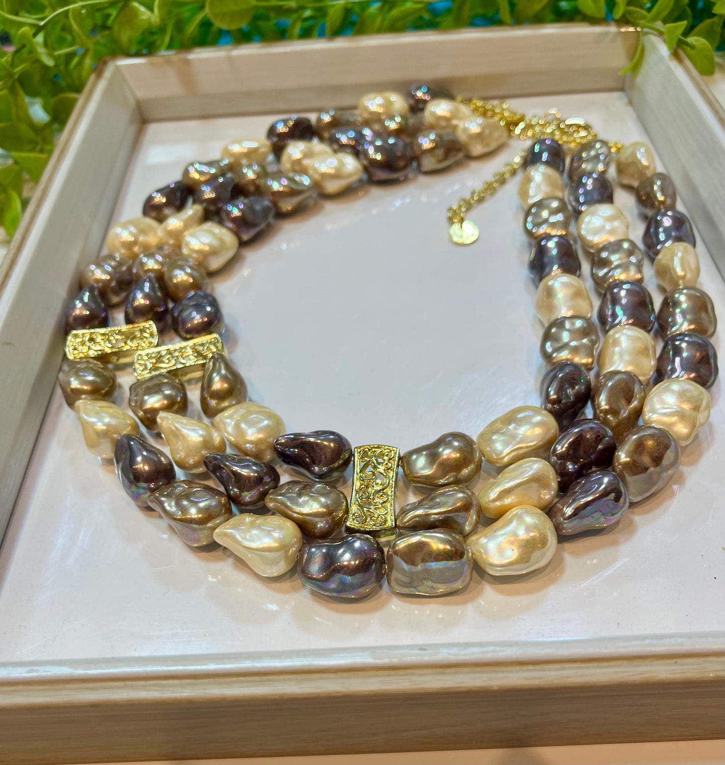 Qurt Al-Shams ( قرط الشمس )