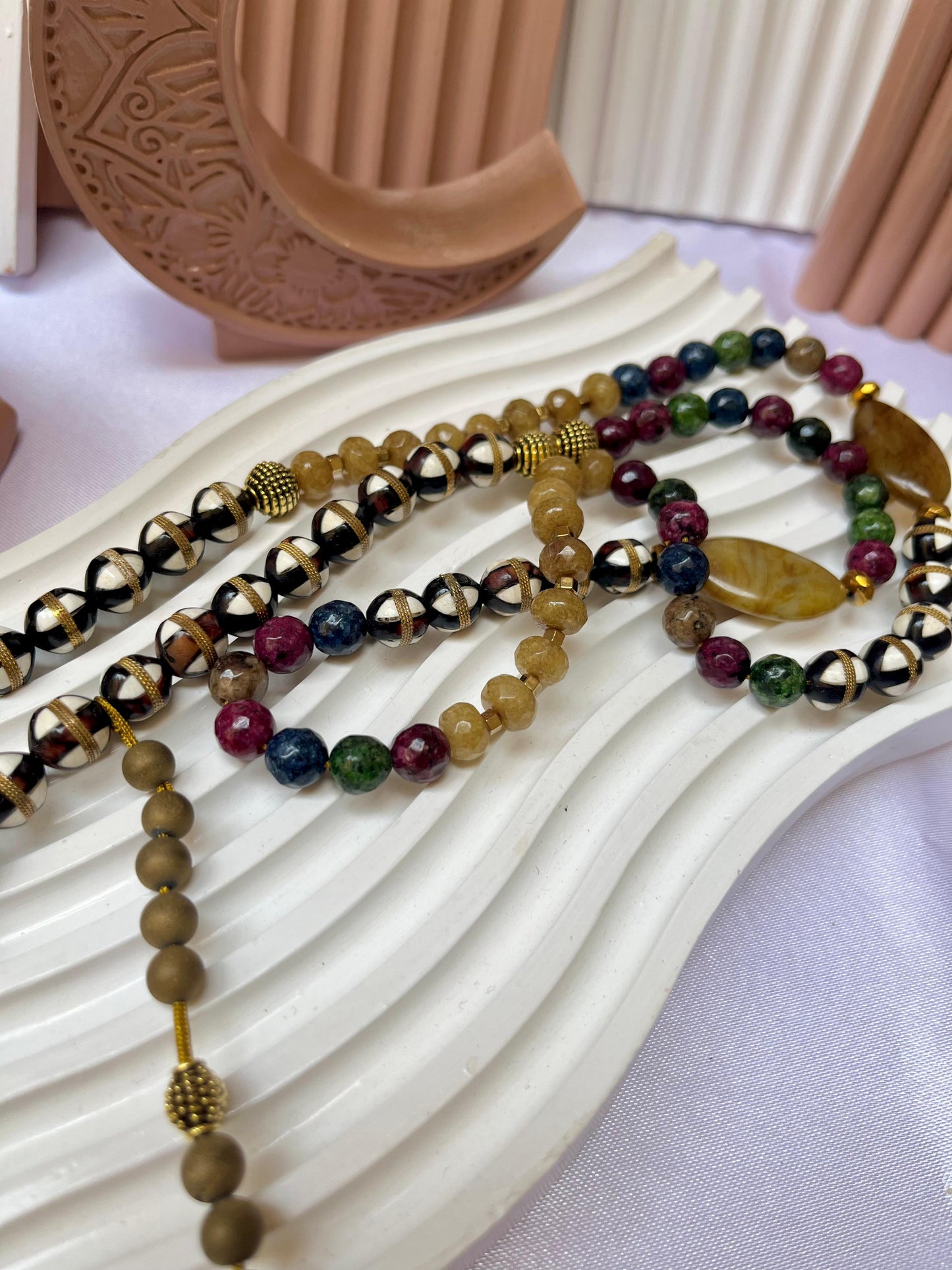 Gilded Blessings (بركات مُذهّبة)